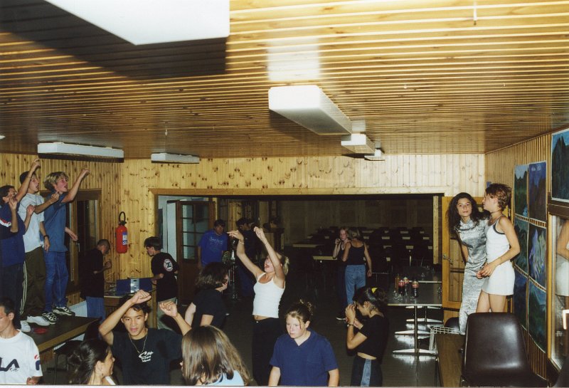1999-022.jpg