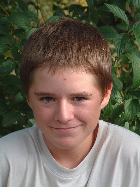 Edy.jpg - COPYRIGHT:           ;$9000: ????$9004: ASCII:2003:08:29 04:46:24$9101: ????$9203: ????$927C: ????$A000: ????$A001: 1*Short:1$A002: 1*Long:1600$A003: 1*Long:1200$A005: 1*Long:936$A20E: 1*Rational:2083.0$A20F: 1*Rational:2083.0$A210: 1*Short:3$A217: 1*Short:2$A300: ????$A301: ????COPYRIGHT:           ;$9000: ????$9004: ASCII:2003:08:29 04:46:24$9101: ????$9203: ????$927C: ????$A000: ????$A001: 1*Short:1$A002: 1*Long:1600$A003: 1*Long:1200$A005: 1*Long:936$A20E: 1*Rational:2083.0$A20F: 1*Rational:2083.0$A210: 1*Short:3$A217: 1*Short:2$A300: ????$A301: ????