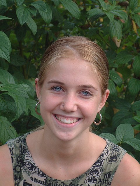 Emilie-W.jpg - COPYRIGHT:           ;$9000: ????$9004: ASCII:2003:08:22 04:42:46$9101: ????$9203: ????$927C: ????$A000: ????$A001: 1*Short:1$A002: 1*Long:1600$A003: 1*Long:1200$A005: 1*Long:936$A20E: 1*Rational:2083.0$A20F: 1*Rational:2083.0$A210: 1*Short:3$A217: 1*Short:2$A300: ????$A301: ????COPYRIGHT:           ;$9000: ????$9004: ASCII:2003:08:22 04:42:46$9101: ????$9203: ????$927C: ????$A000: ????$A001: 1*Short:1$A002: 1*Long:1600$A003: 1*Long:1200$A005: 1*Long:936$A20E: 1*Rational:2083.0$A20F: 1*Rational:2083.0$A210: 1*Short:3$A217: 1*Short:2$A300: ????$A301: ????