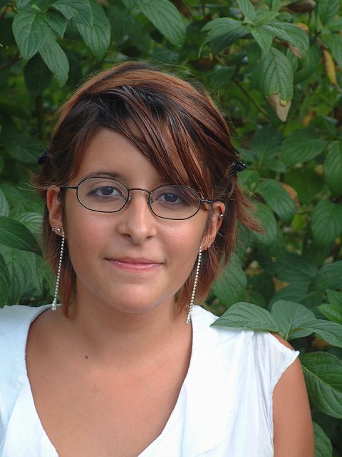 Manuela.jpg - COPYRIGHT:           ;$9000: ????$9004: ASCII:2003:08:22 04:43:21$9101: ????$9203: ????$927C: ????$A000: ????$A001: 1*Short:1$A002: 1*Long:1600$A003: 1*Long:1200$A005: 1*Long:936$A20E: 1*Rational:2083.0$A20F: 1*Rational:2083.0$A210: 1*Short:3$A217: 1*Short:2$A300: ????$A301: ????COPYRIGHT:           ;$9000: ????$9004: ASCII:2003:08:22 04:43:21$9101: ????$9203: ????$927C: ????$A000: ????$A001: 1*Short:1$A002: 1*Long:1600$A003: 1*Long:1200$A005: 1*Long:936$A20E: 1*Rational:2083.0$A20F: 1*Rational:2083.0$A210: 1*Short:3$A217: 1*Short:2$A300: ????$A301: ????